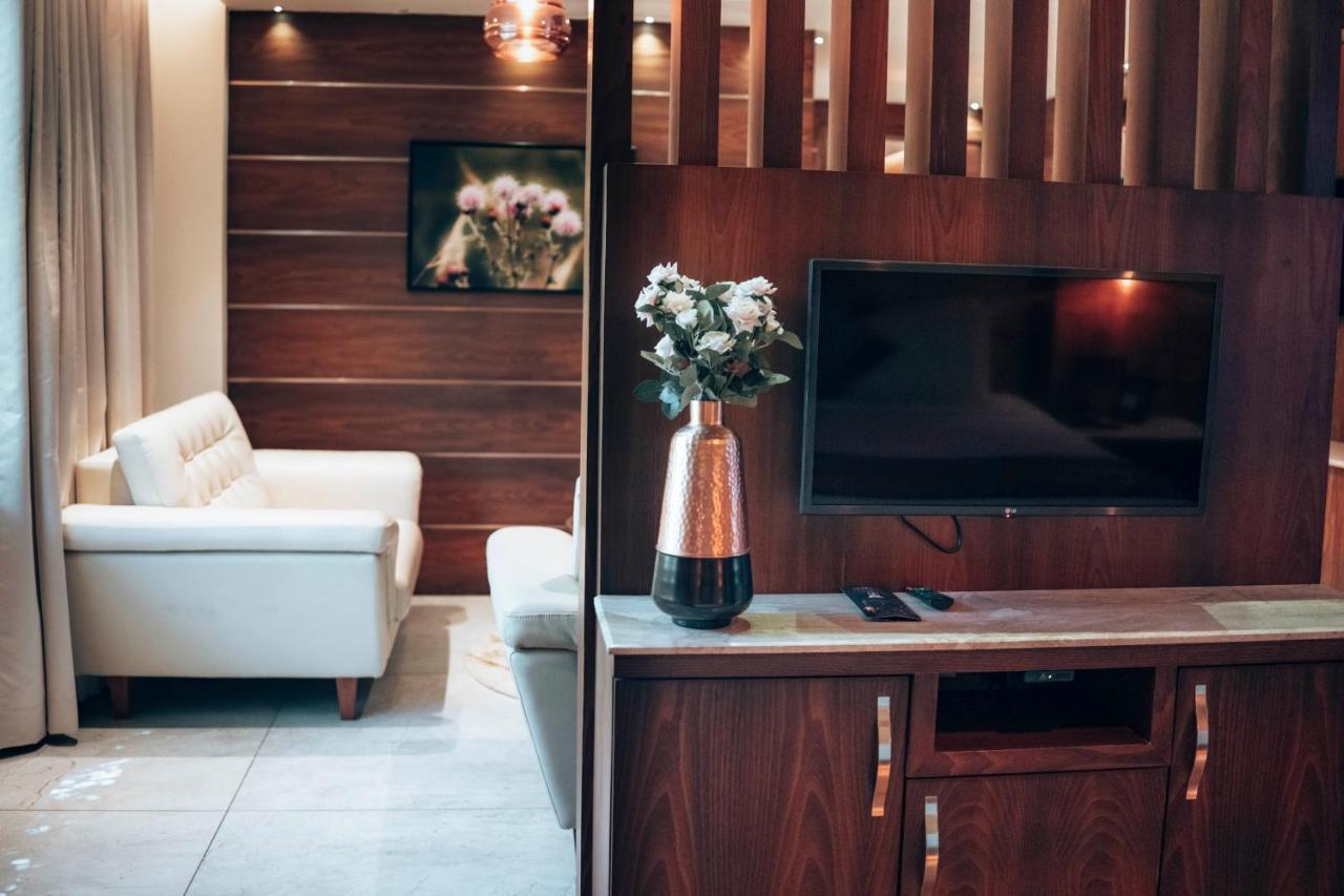 Готель Retrieve Health & Wellness Kochi Екстер'єр фото